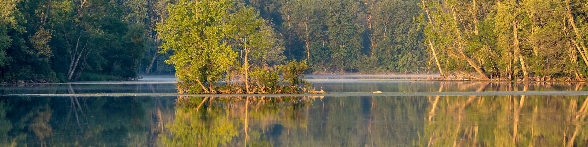 Sunny morning on a Silver lake in Wisconsin