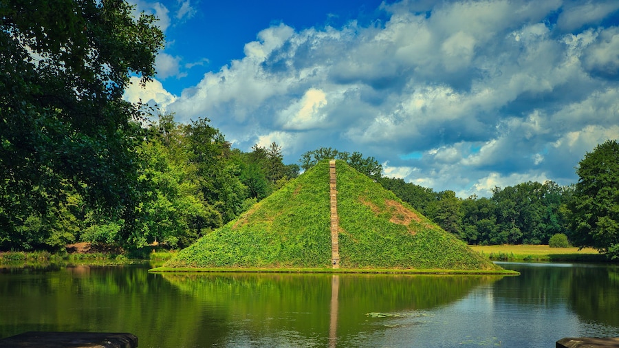 Pyramid Hill Sculpture Park