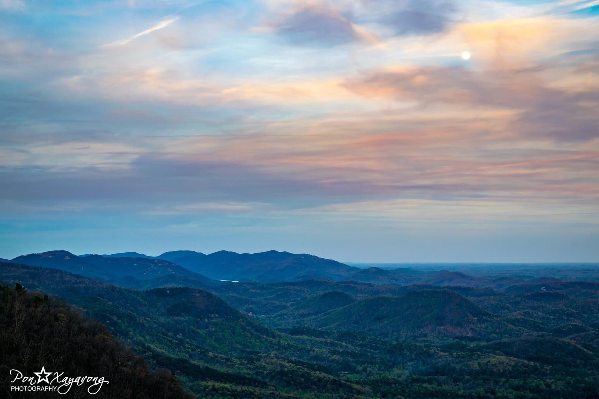 Sunset coming from the Mountain 