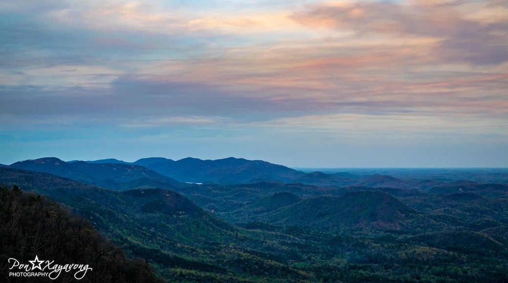 Sunset coming from the Mountain