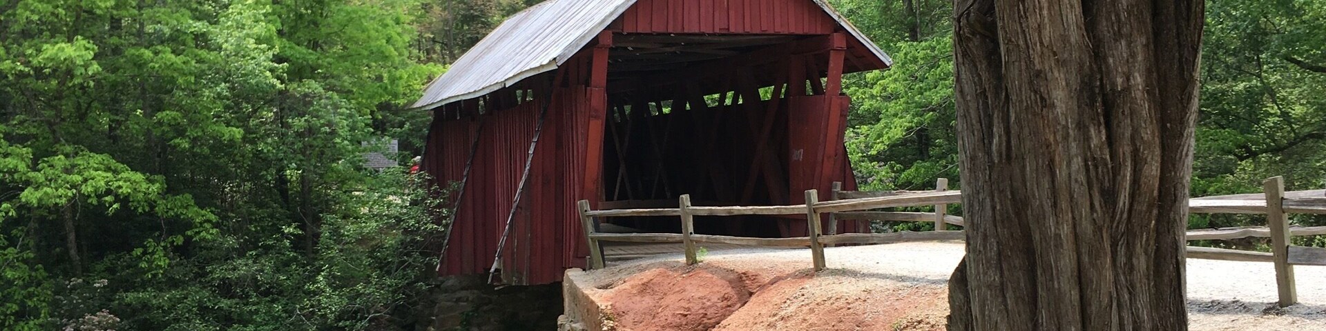 Really sweet bridge. I'm always on the lookout for some on my travels.