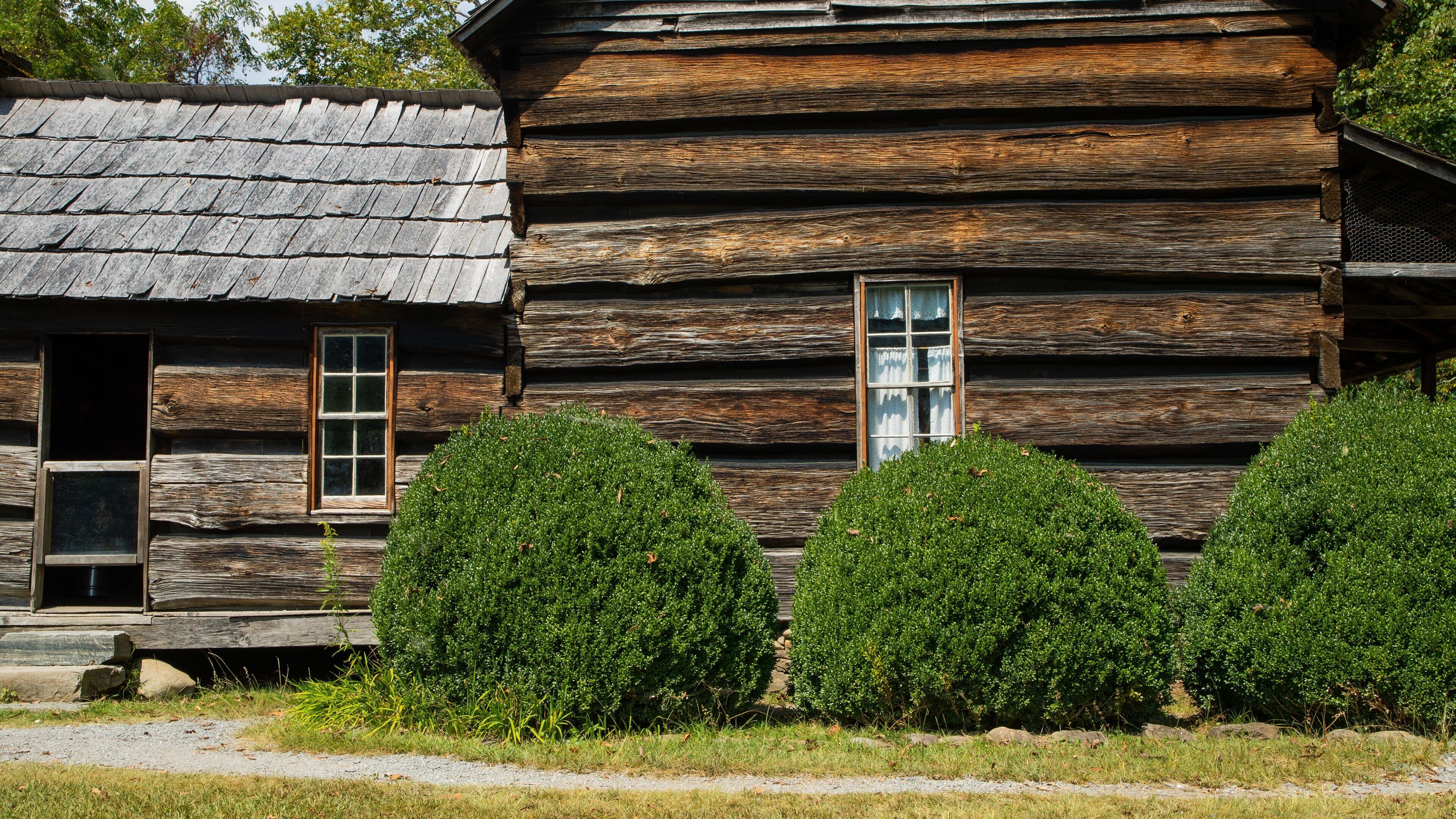 Mountain Farm Museum featuring a house and heritage elements