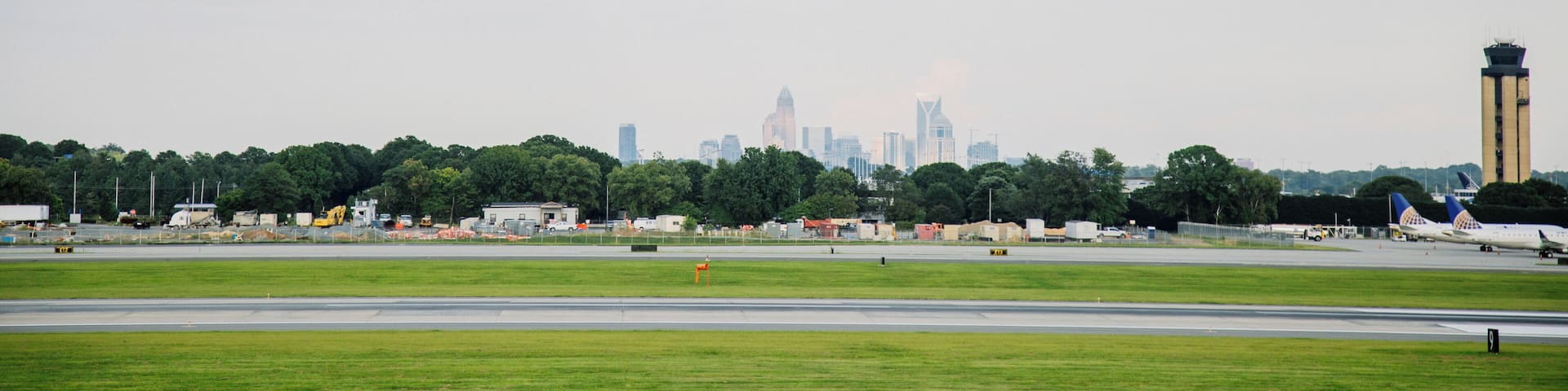 Charlotte_CharlotteDouglasAirportOverlook_553248621532657432_0003