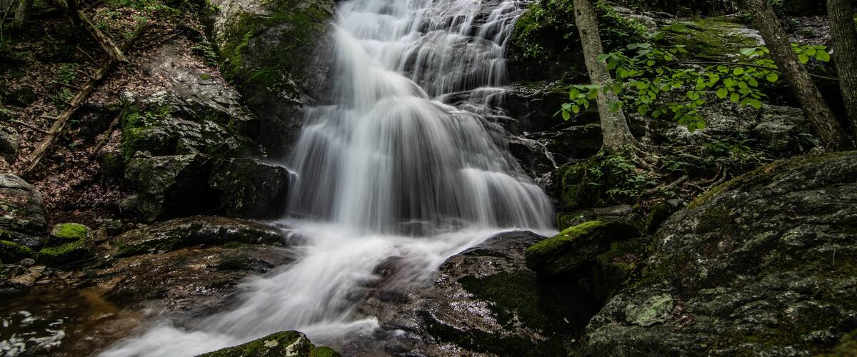 Lowe portion of Crabtree Falls in Massie Mills, VA
#crabtreefalls
#exposure
#blueridgemountains
#waterfall
#massiemills
#virginia