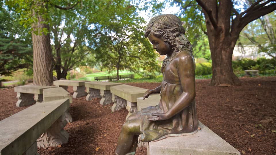 Luthy Botanical Garden showing a garden, a statue or sculpture and outdoor art