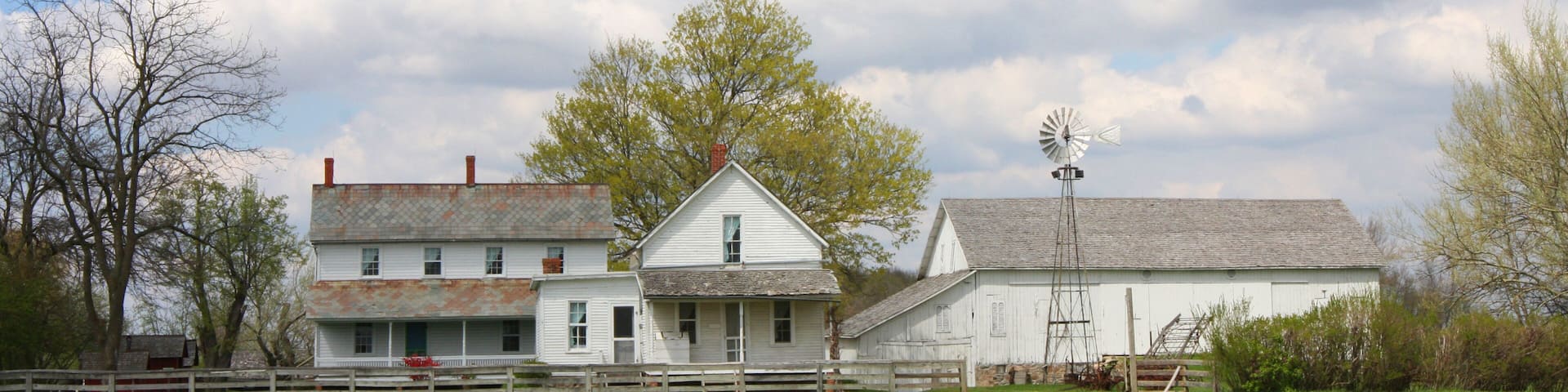Amish Farm house