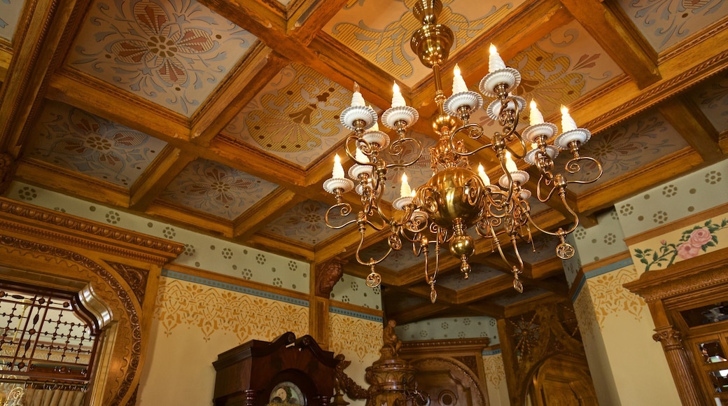 Hackley and Hume Historic Site 을 보여주는 실내 전경 과 문화유산 요소