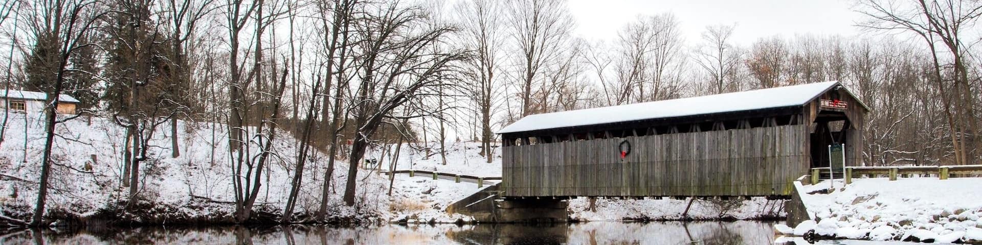 Along the twisty windy roads in the countryside of lowell, MI is this historic covered bridge in Fallasburg Park. Fallasburg Park offers a disc golf course, a variety of stopping points around the Flat River with grills and picnic tables, a lodge great for weddings or banquets, and a couple playgrounds.