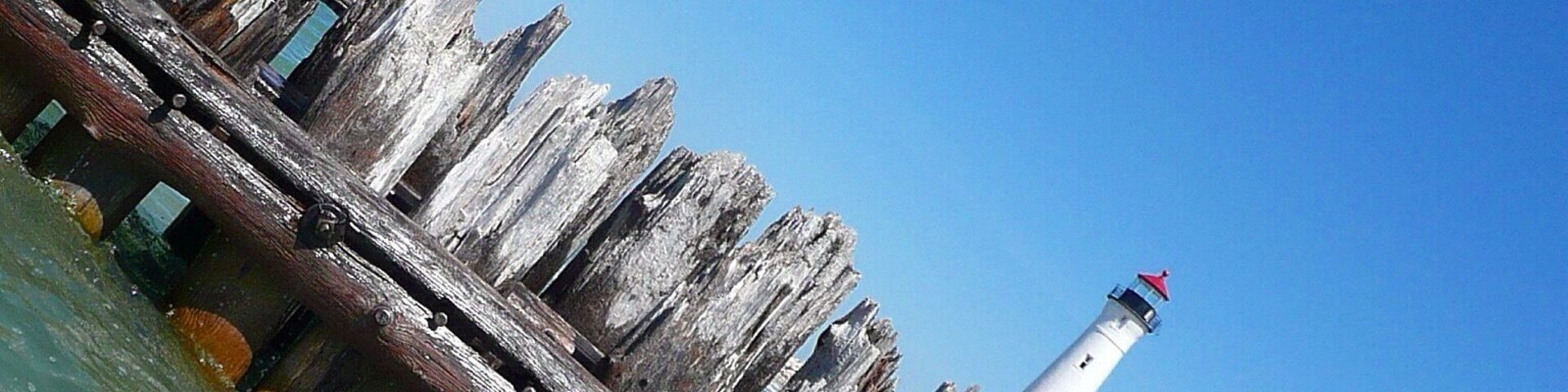 The clean and clear shores of Lake Superior in the Upper Peninsula of Michigan. 
#BeachBound