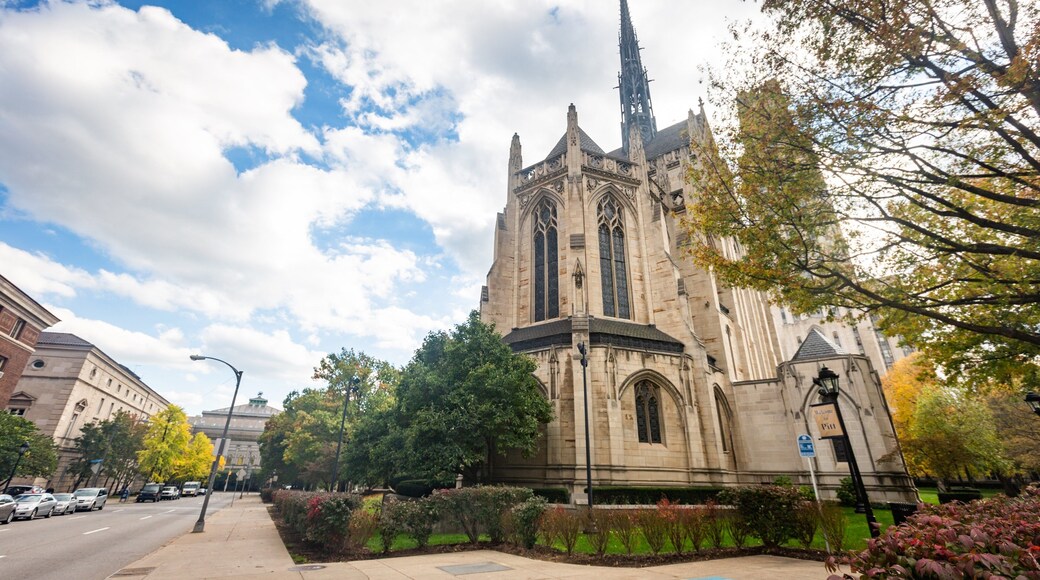 Heinz Memorial Chapel featuring a church or cathedral and heritage architecture