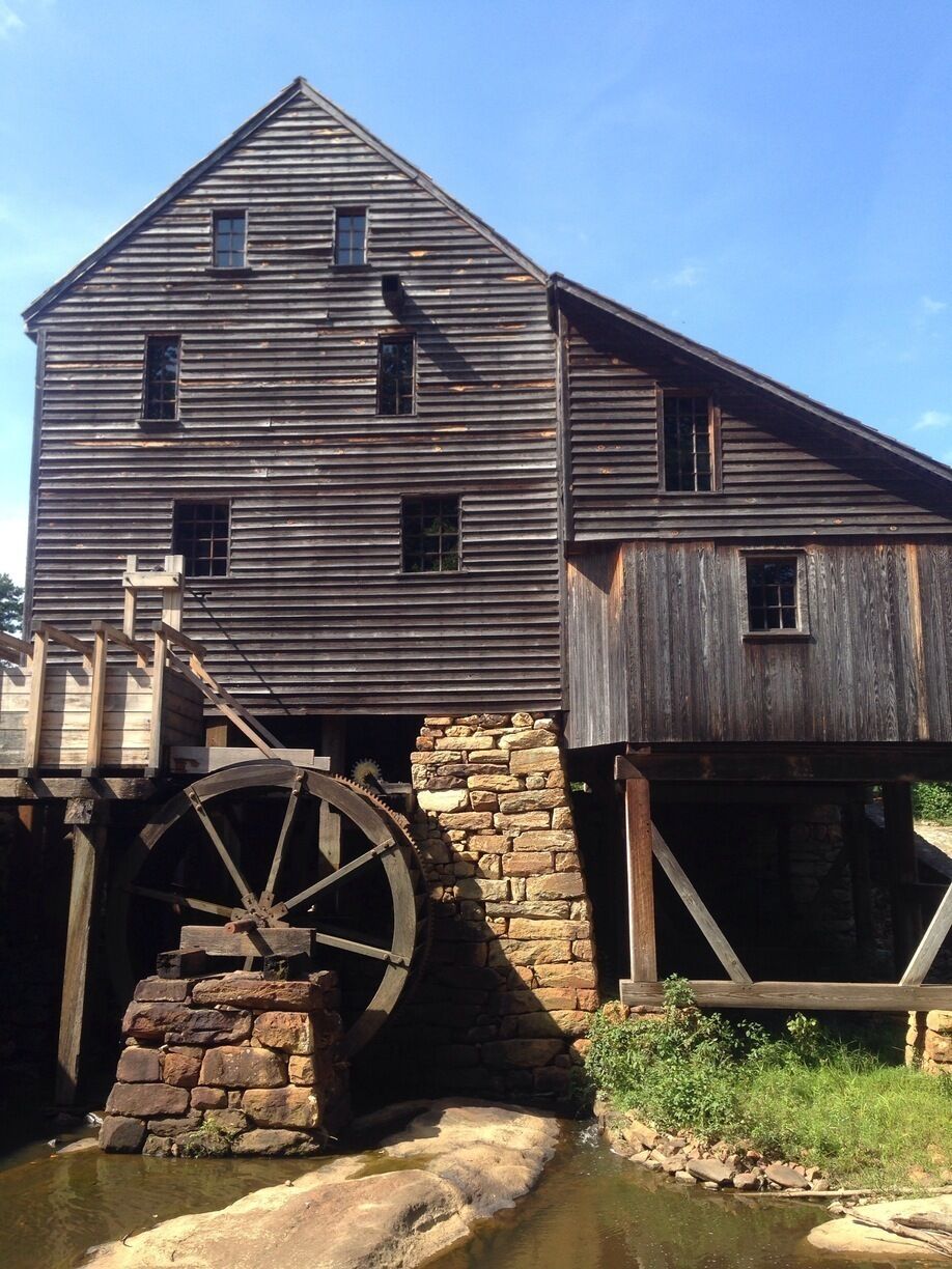 Short trails through the woods and lots of beautiful photo ops!