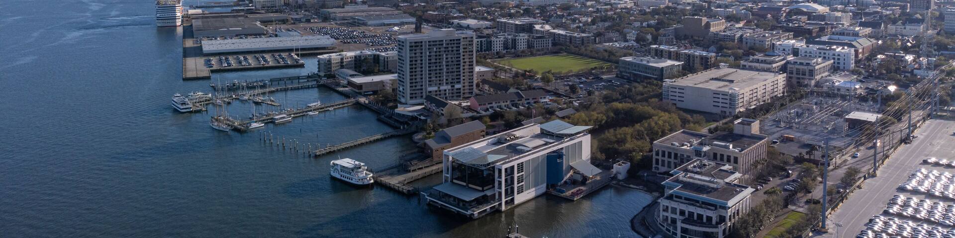 Downtown Charleston, South Carolina, USA, aerial view.