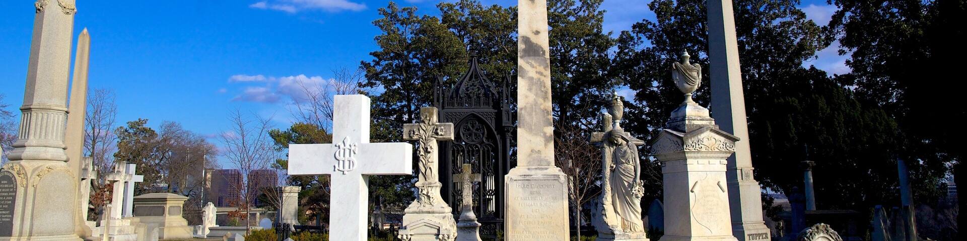 Hollywood Cemetery which includes a cemetery