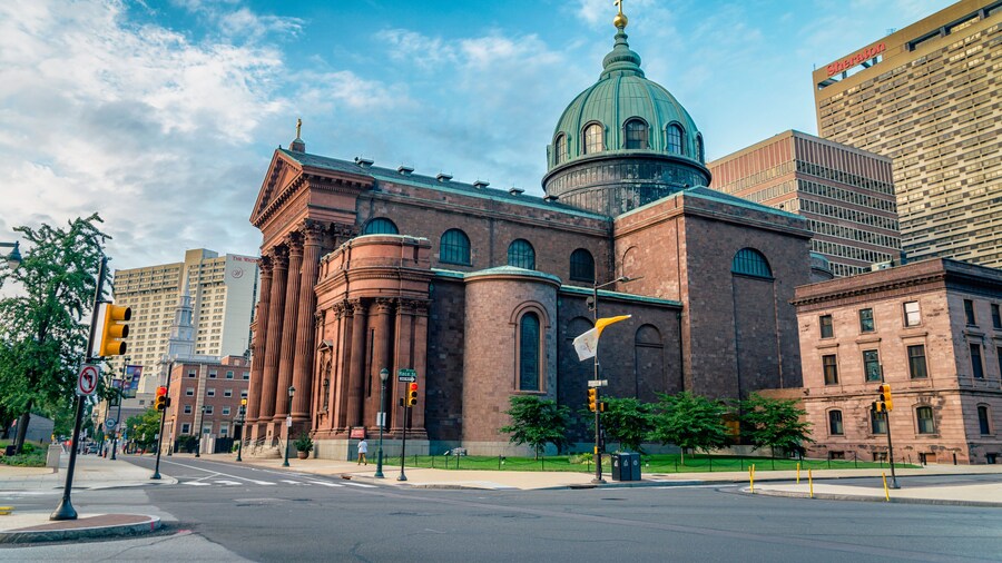 Basilique-cathédrale de Saints-Pierre-et-Paul