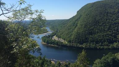 Bit of a hard hike! Buy much worth it!