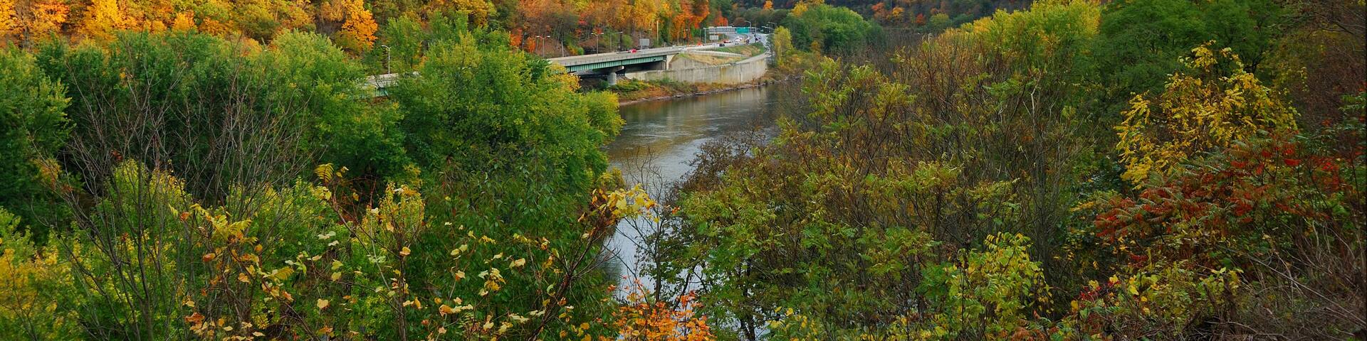 Delaware Water Gap panorama in Autumn with colorful foliage with forest and mountain over river