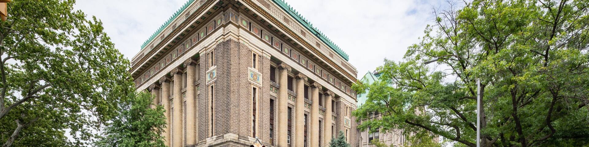 Brooklyn Masonic Temple which includes heritage architecture and a city