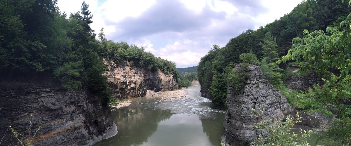 Lookout just past the Lower Falls