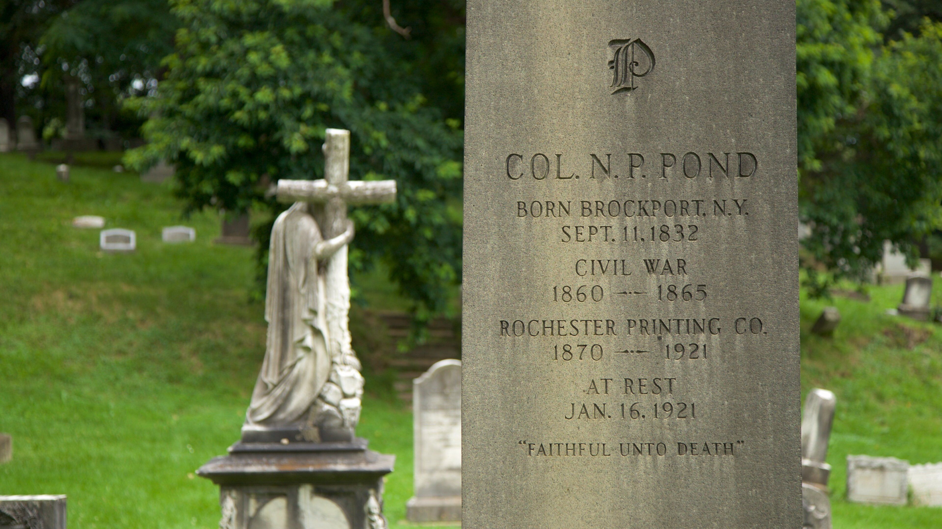 Mount Hope Cemetery showing a cemetery