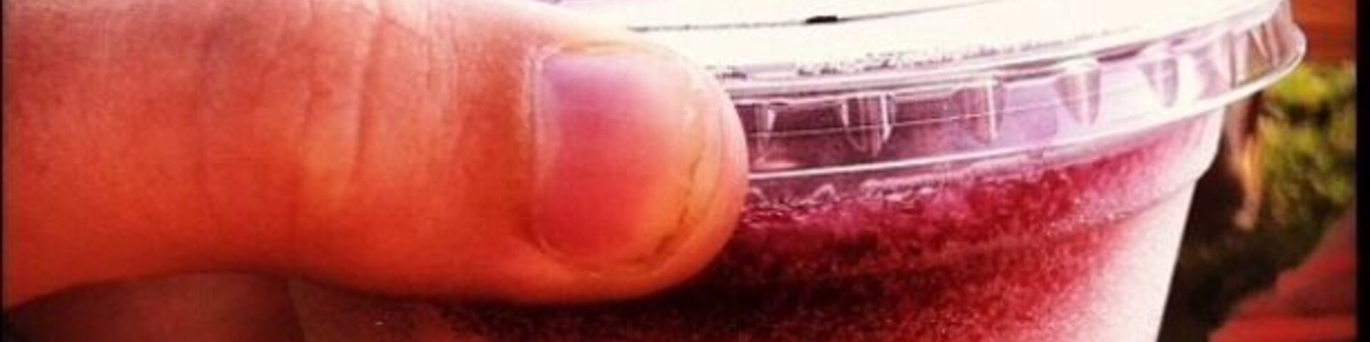 Stop by Americana Winery & Vineyards for a delicious red or white wine slushie! Or go crazy like me and mix them together! #bestofbothworlds #localgem