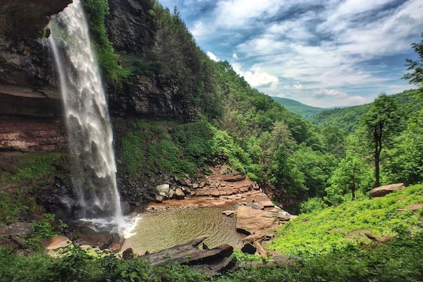 Got to see this waterfall from both the top and the bottom! Kaaterskill Falls is easily reached by a short hike from the road, and a bit more adventurous climbing and #hiking will get you to the pool between the upper and lower falls (pictured here)! #bestof5