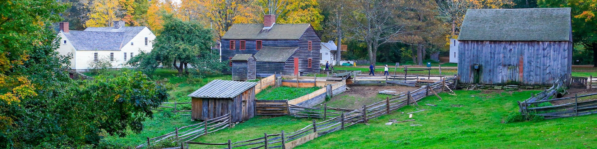 Old Deerfield Village Historic District building