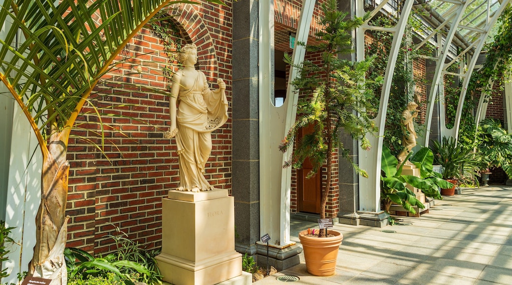 Tower Hill Botanic Garden showing a statue or sculpture, a park and interior views