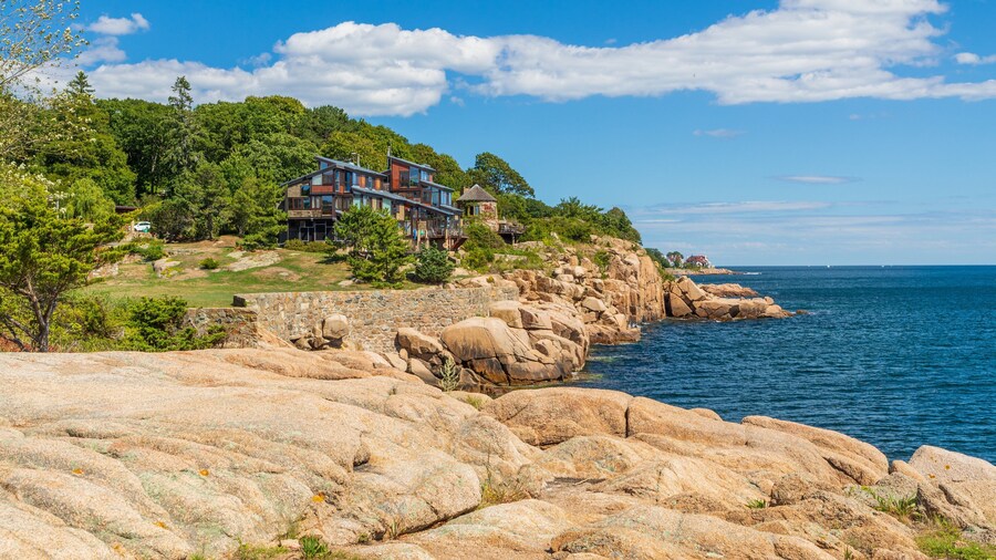 Coolidge Reservation which includes rocky coastline, general coastal views and a coastal town