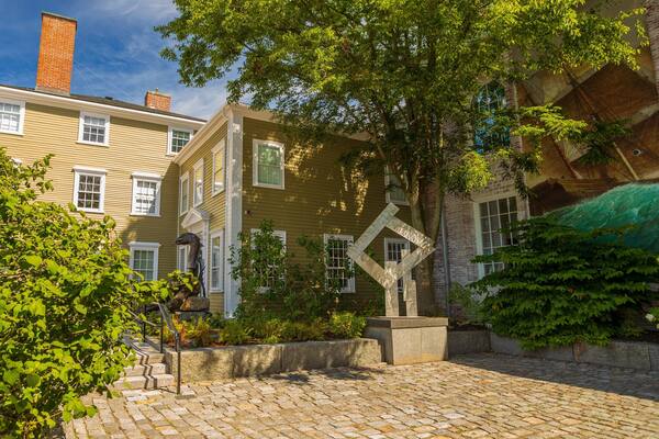 Cape Ann Museum which includes outdoor art