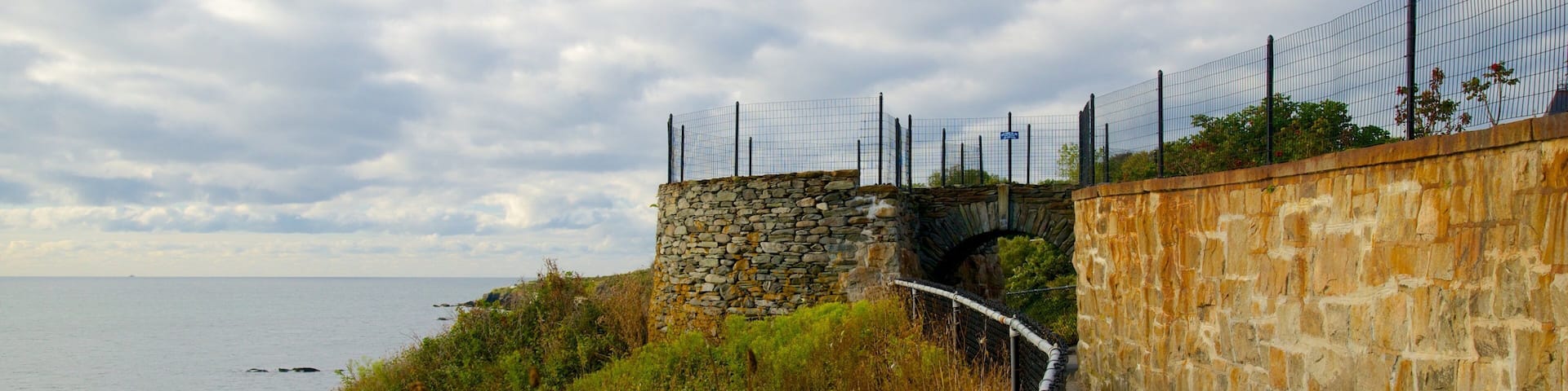 Cliff Walk featuring general coastal views