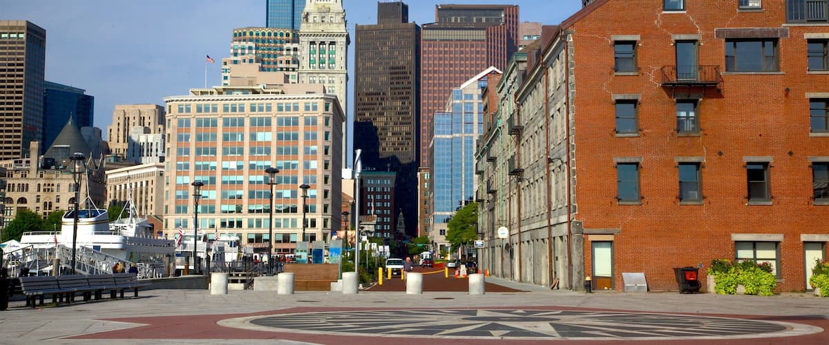 HarborWalk showing a square or plaza and a city