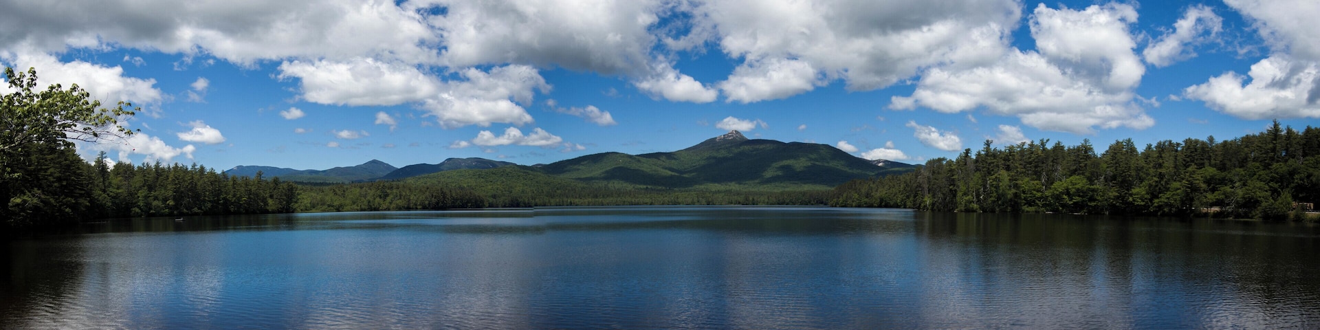 Beautiful area around Chocorua Lake and Mount Chocoru. This is a pano put together with 5 individual shots from Canon 80 at 20mm.