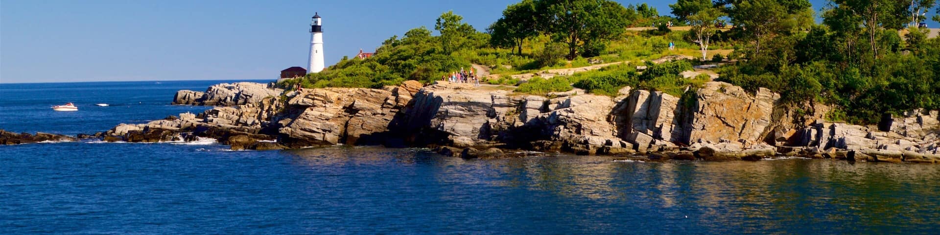 Fort Williams Park mit einem schroffe Küste, allgemeine Küstenansicht und Leuchtturm