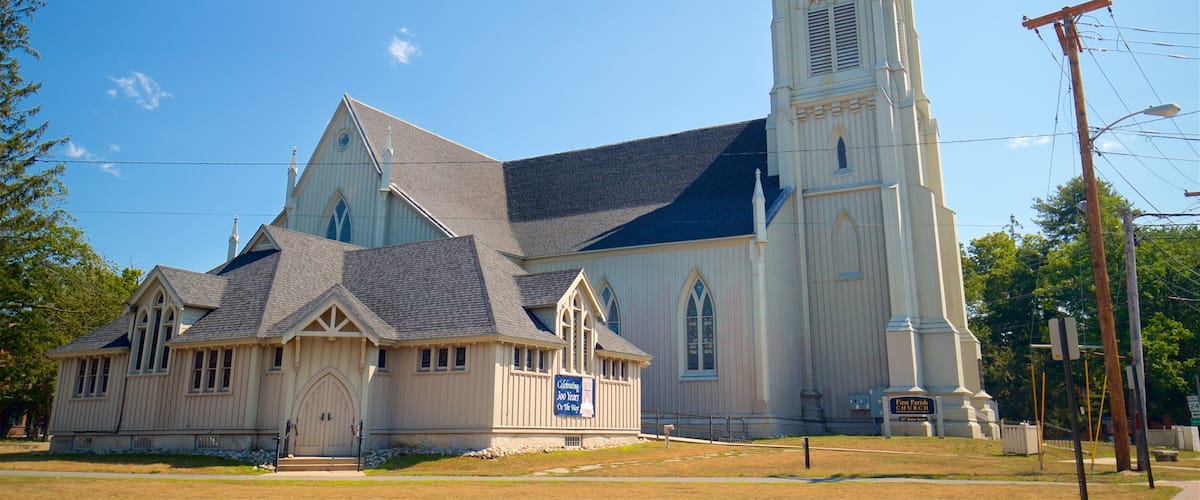 First Parish Church which includes a church or cathedral and heritage architecture