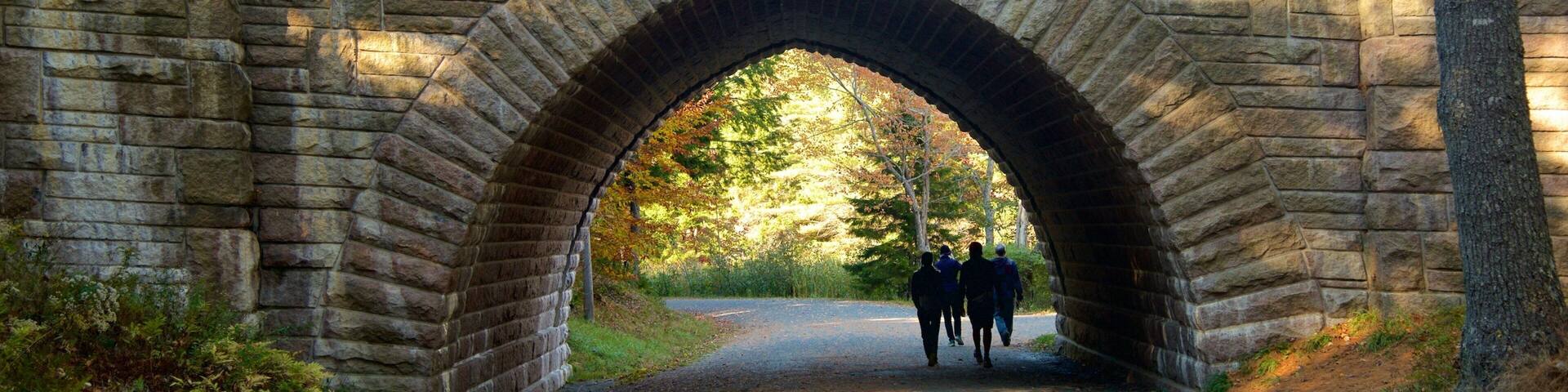 Bar Harbor which includes heritage elements and heritage architecture