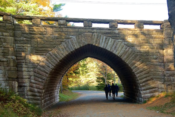 Bar Harbor which includes heritage architecture and heritage elements