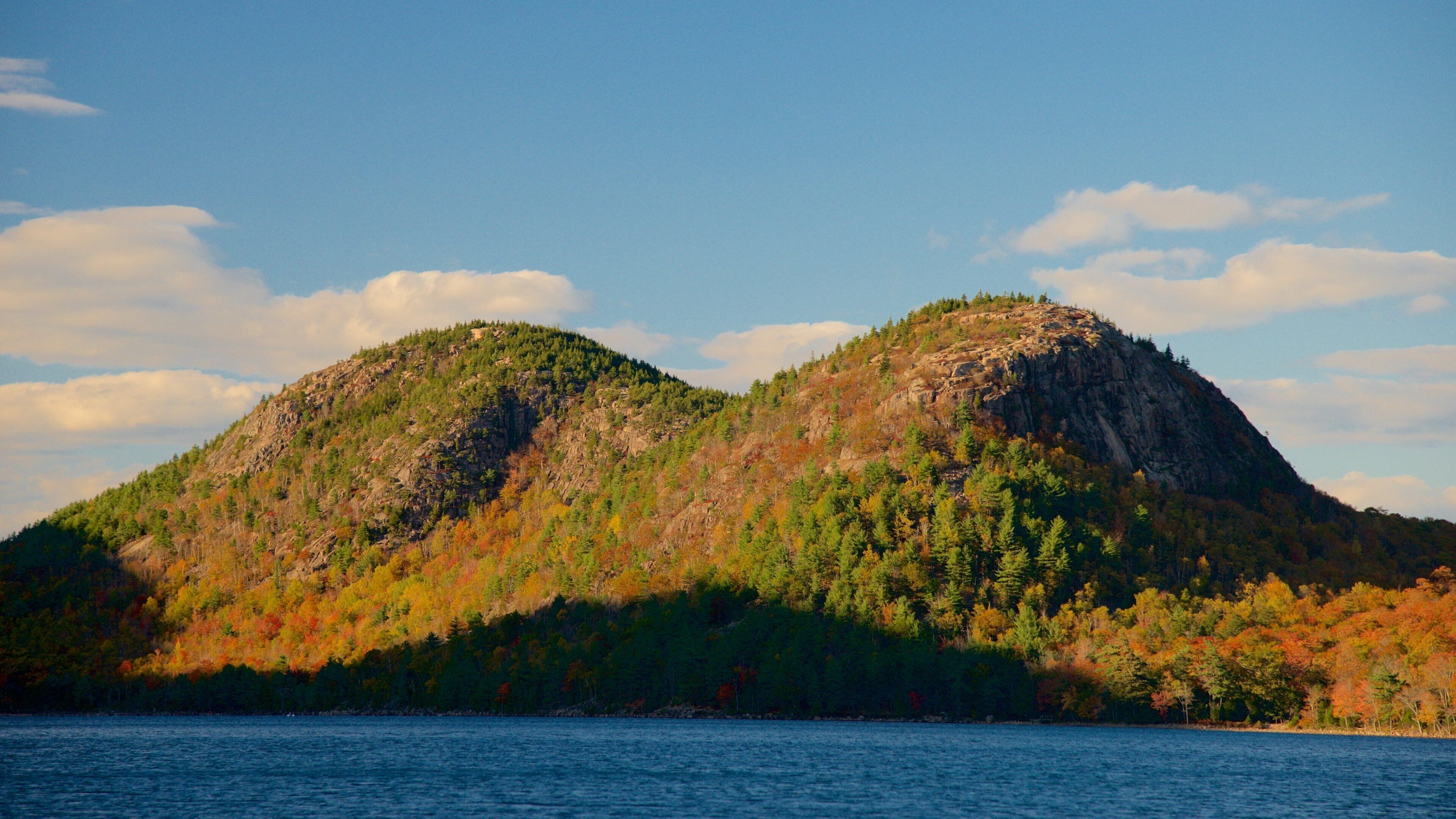 Bar Harbor qui includes montagnes