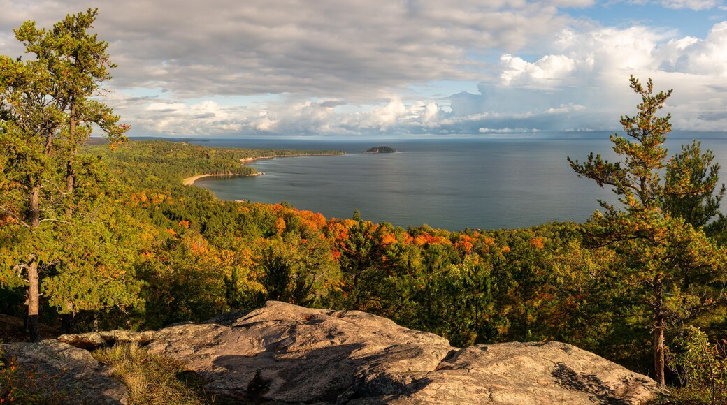 Lake Superior Trail