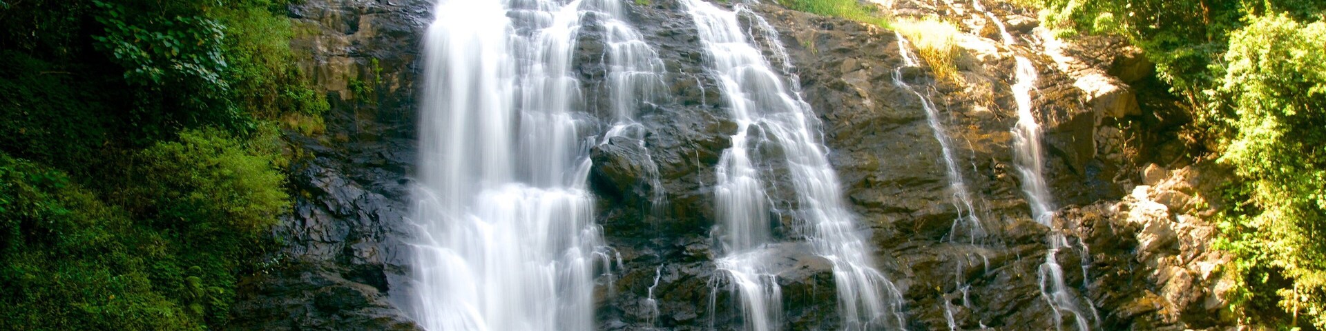 Madikeri showing a lake or waterhole and a river or creek