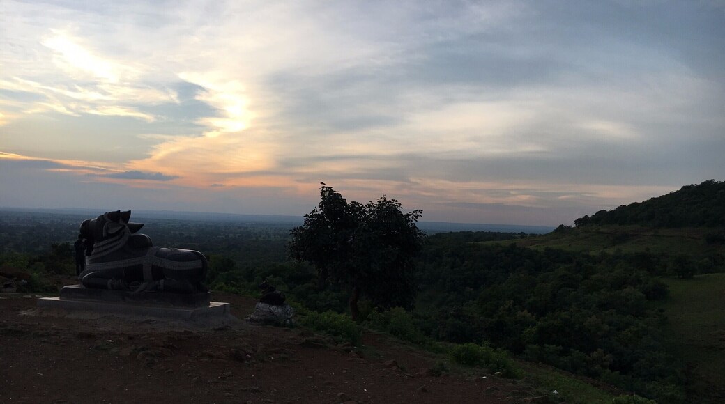 A Day outing from Hyderabad, perfect for enjoying nature, trek (Beginner) and a nice drive from Hyderabad
At a distance from this place is Kotepally which has a reservoir and has Kayaking facility at very reasonable charges which makes this trip complete with nature, trek and Kayaking