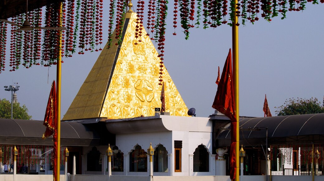 Jalandhar mettant en vedette temple ou lieu de culte, aspects religieux et ville