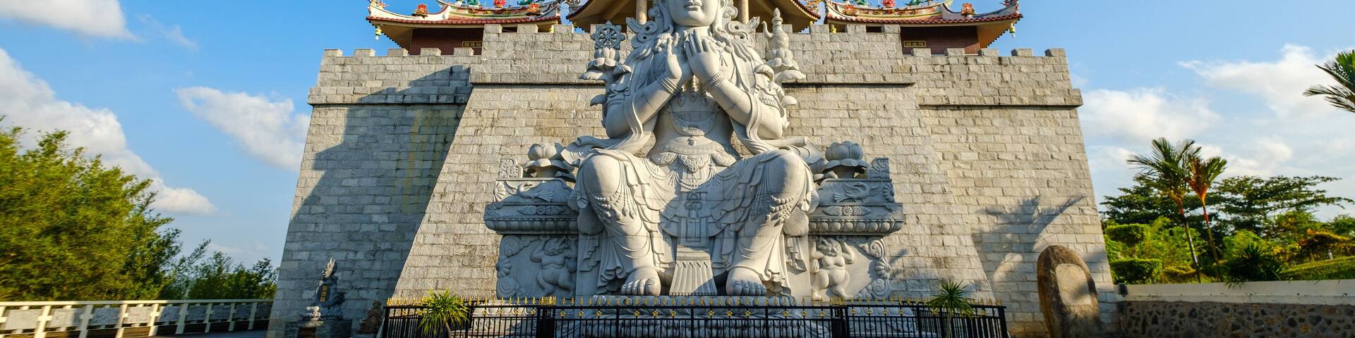 ksitigarbha bodhisattva temple/ 1000 buddha temple, tanjungpinang city, bintan island, indonesia