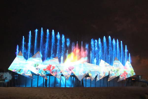 Magical laser and water show
#LifeAtExpedia