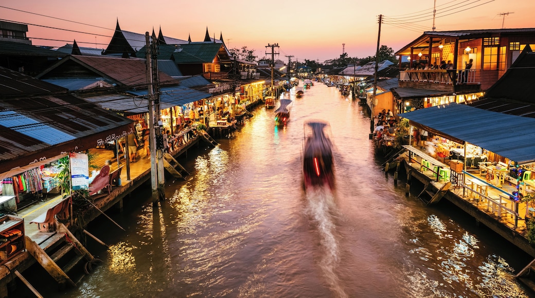 Drijvende markt van Amphawa