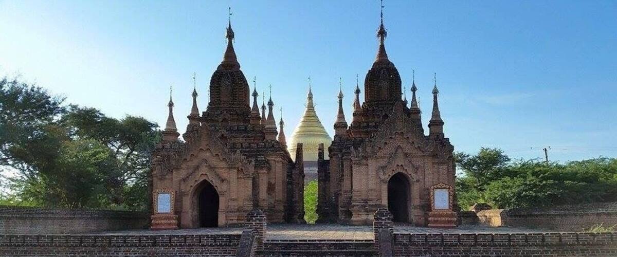 Most temples in Bagan don’t have a twin. I was happy to find these guys.