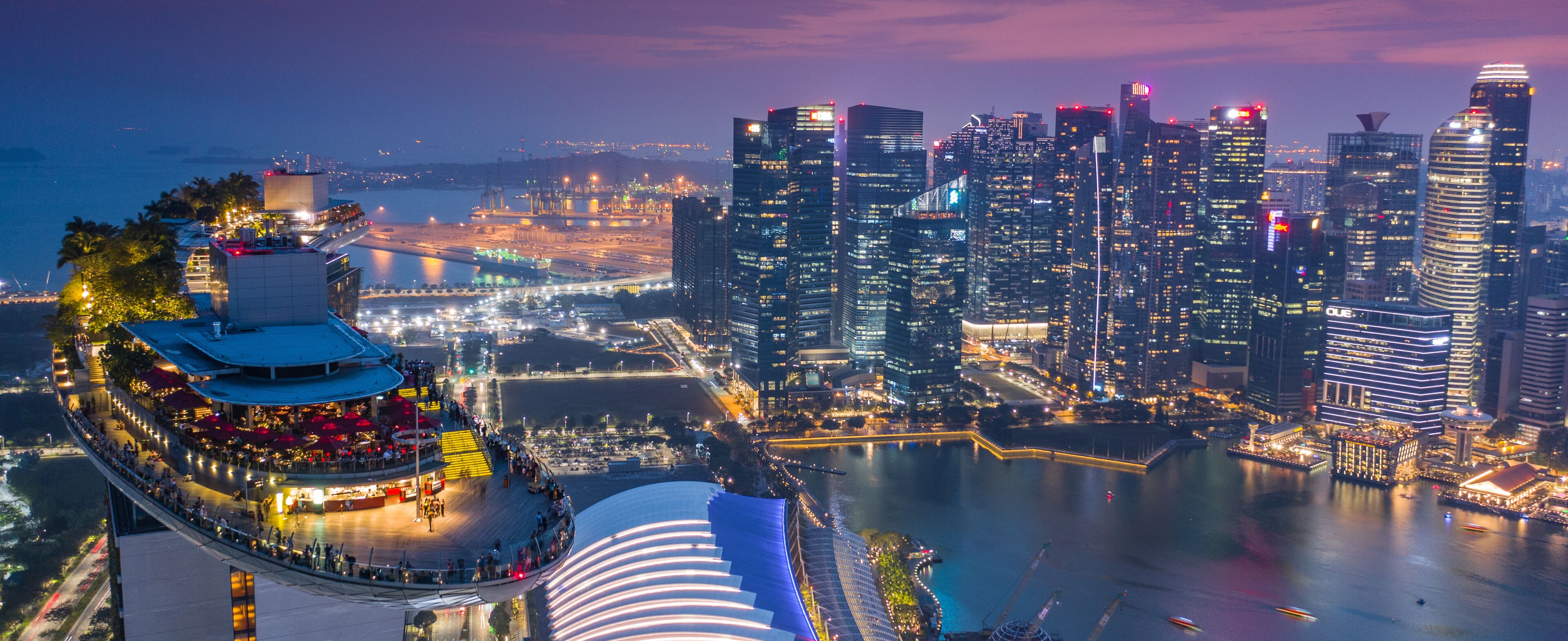 Marina Bay Hotel Skypark Skygarden Skybar at Singapore - Spaceship