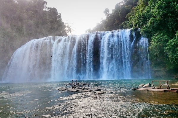 The Niagara version of Philippines.