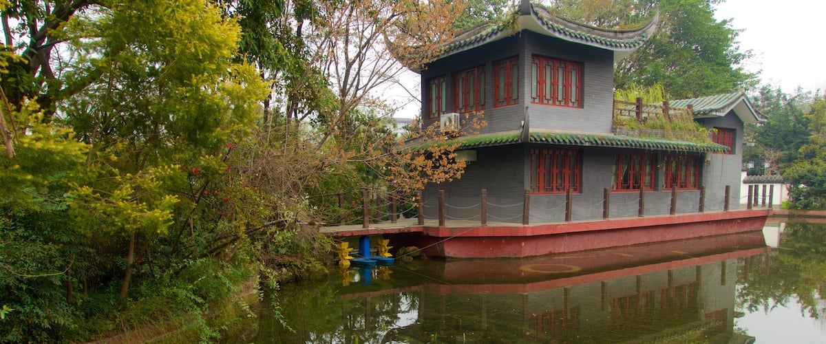 Baihuatan Park