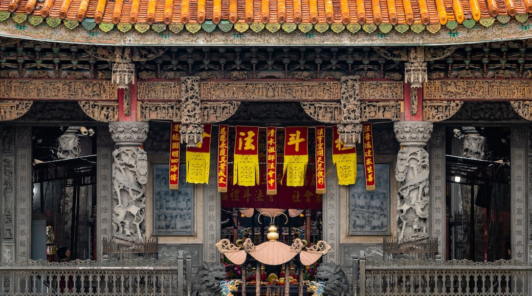 .Sansia Tsu Shi Temple