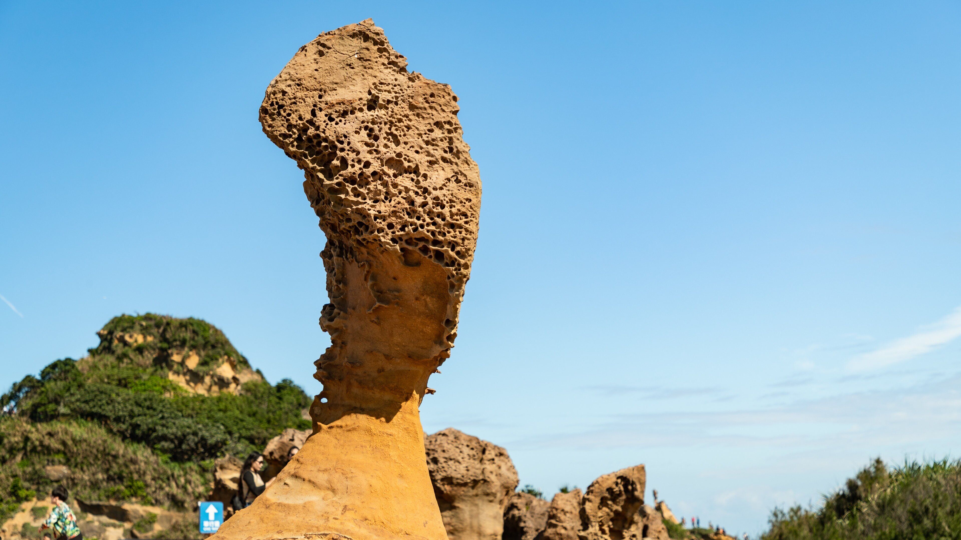 Queen\'s Head featuring rugged coastline